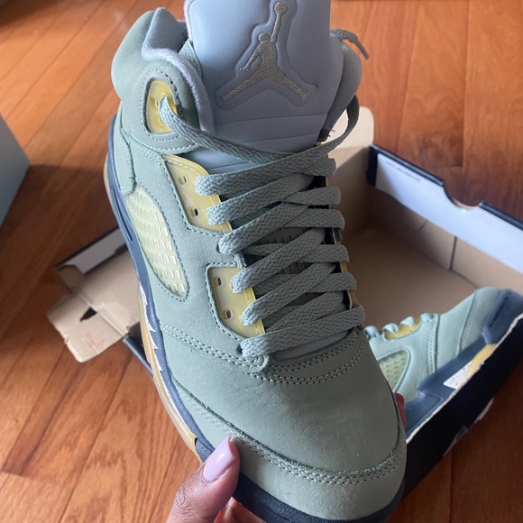 Jordan 5s “jade horizon” - Picture 4 of 5